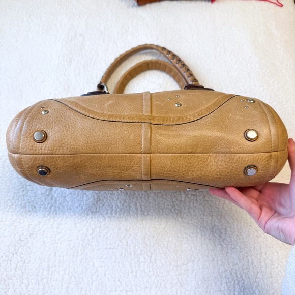 DNB - Picture 3 of 15